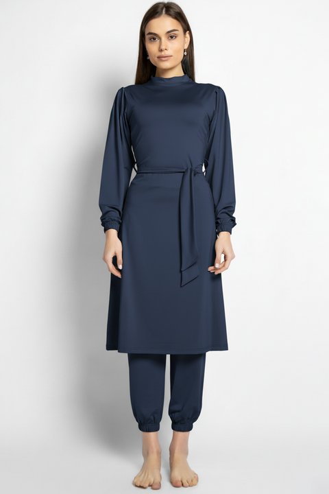 ELEGANT MODEST